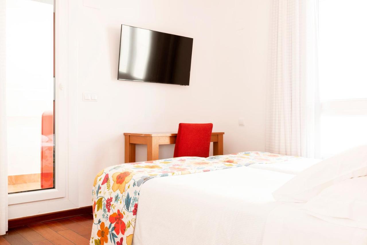 Apartamentos Sabinas El Pilar Zaragoza Dış mekan fotoğraf
