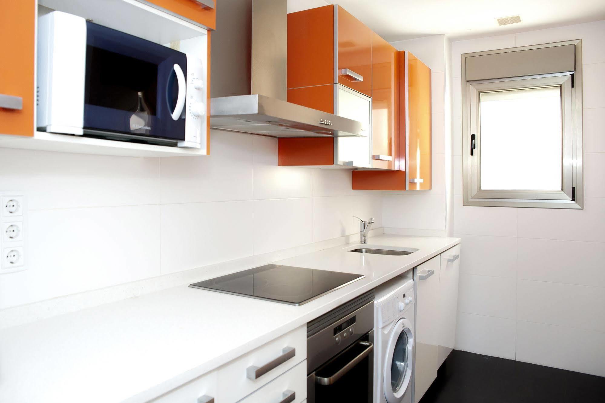 Apartamentos Sabinas El Pilar Zaragoza Dış mekan fotoğraf