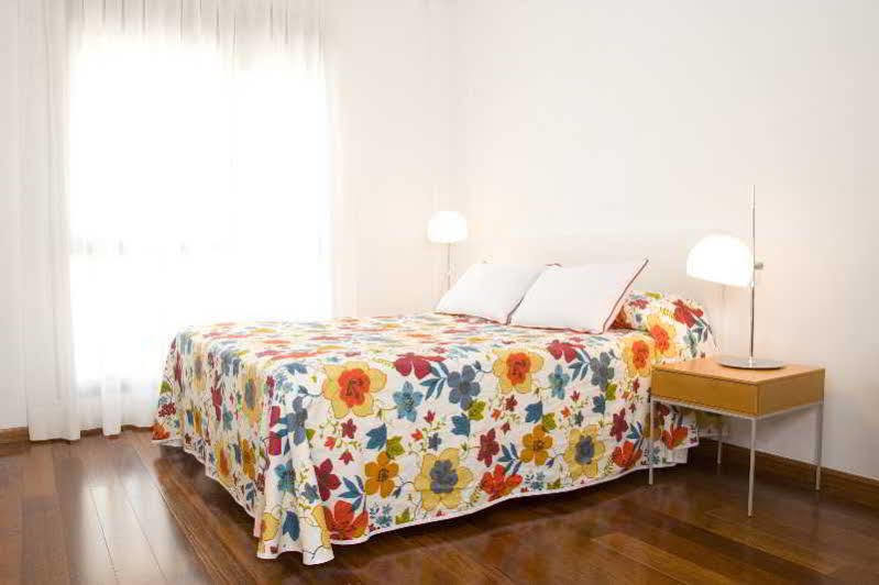 Apartamentos Sabinas El Pilar Zaragoza Dış mekan fotoğraf