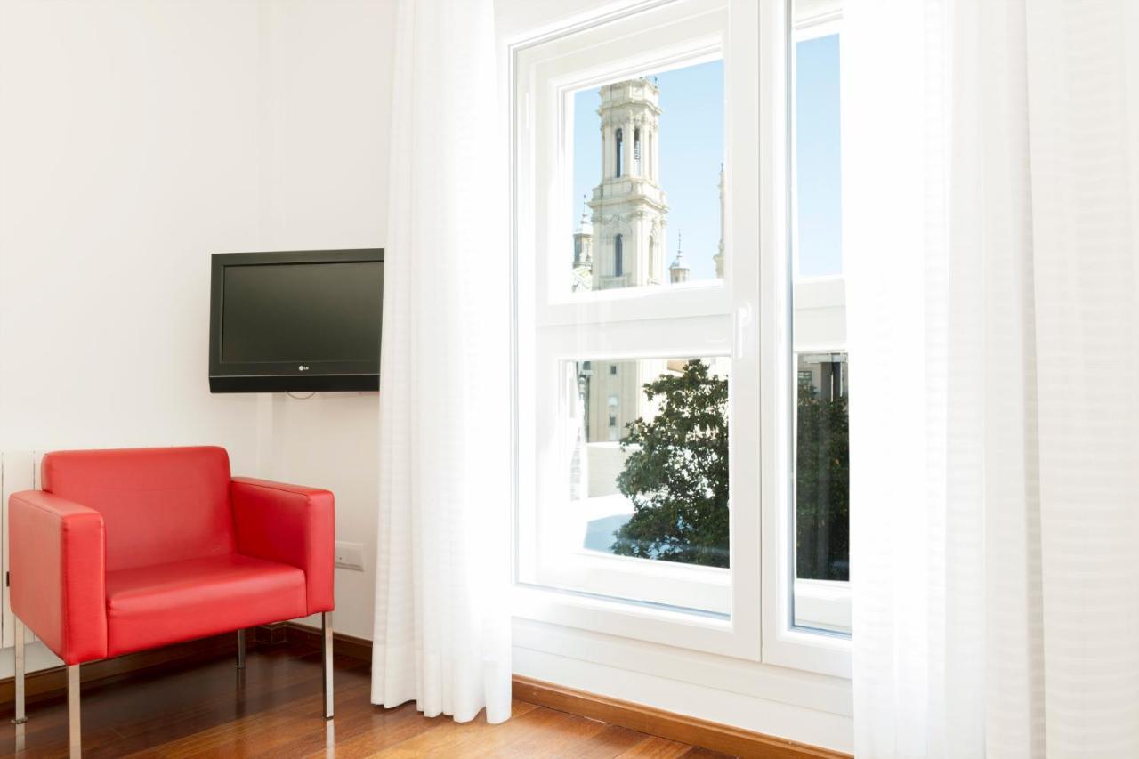 Apartamentos Sabinas El Pilar Zaragoza Dış mekan fotoğraf