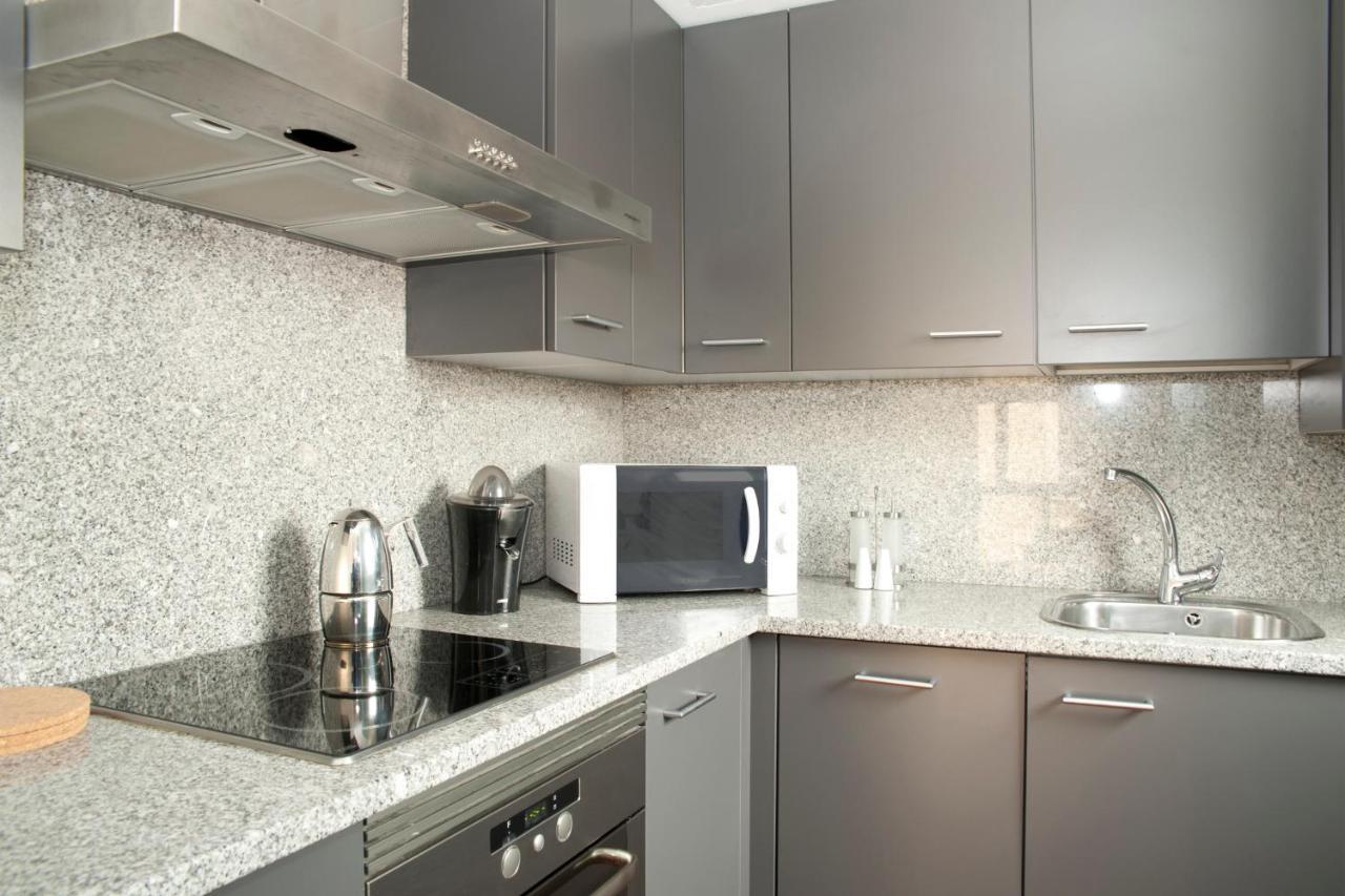 Apartamentos Sabinas El Pilar Zaragoza Dış mekan fotoğraf